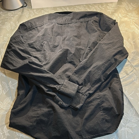 Men’s Guess Dress Shirt. - Picture 6 of 6